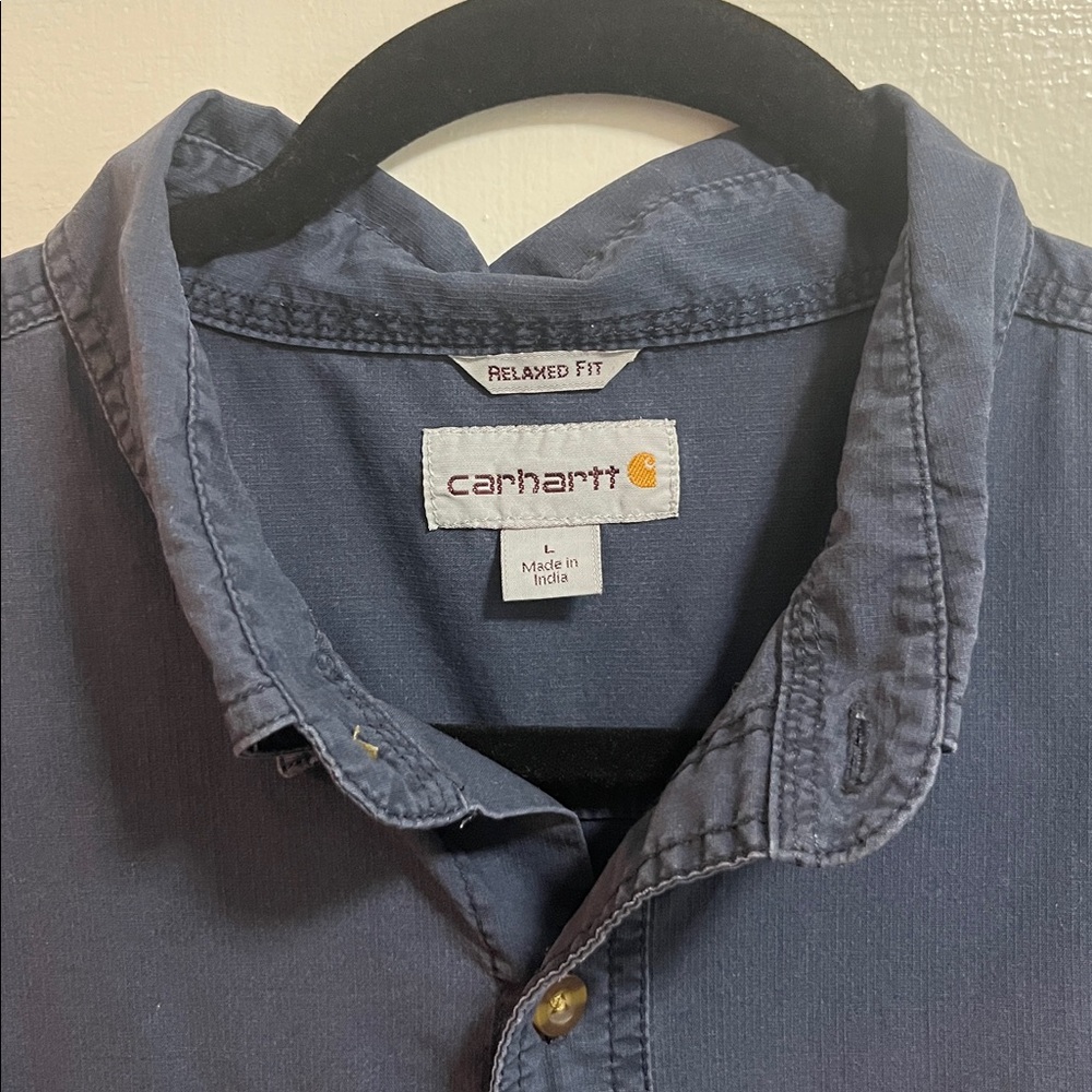 Carhartt Men's Short-Sleeve Button-Down Shirt in Navy - Picture 2 of 4